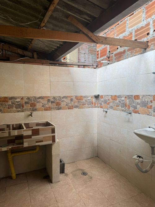 Bodega en venta en Frailes, Dosquebradas, 360 m² · foto 10 de 11