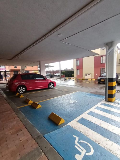Casa de 4 alcobas en venta en Ub. Prados De San Andres, Funza, 80 m² · foto 10 de 17