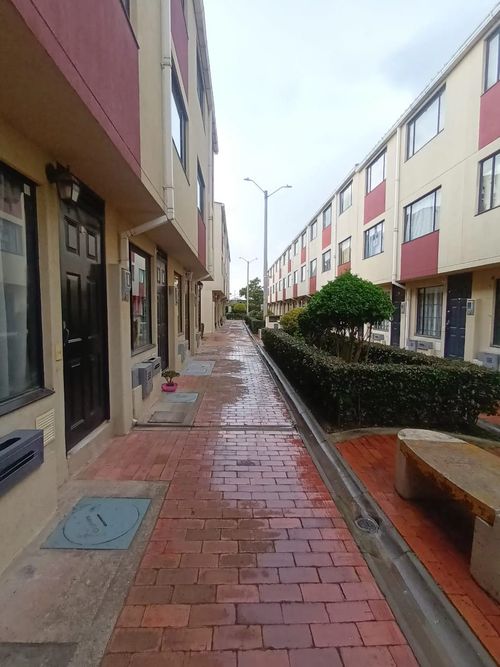 Casa de 4 alcobas en venta en Ub. Prados De San Andres, Funza, 80 m² · foto 15 de 17