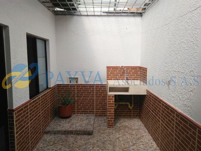 Casa de 4 alcobas en venta en San Miguel, Medellín, 130 m² · foto 16 de 17