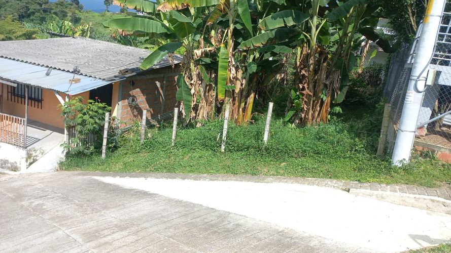 Lote en venta en Altagracia, Pereira, 83 m² · foto 3 de 4