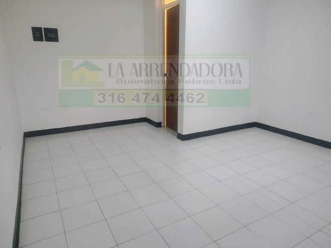 Local en arriendo en Centro, Cúcuta, 17 m² · foto 2 de 5