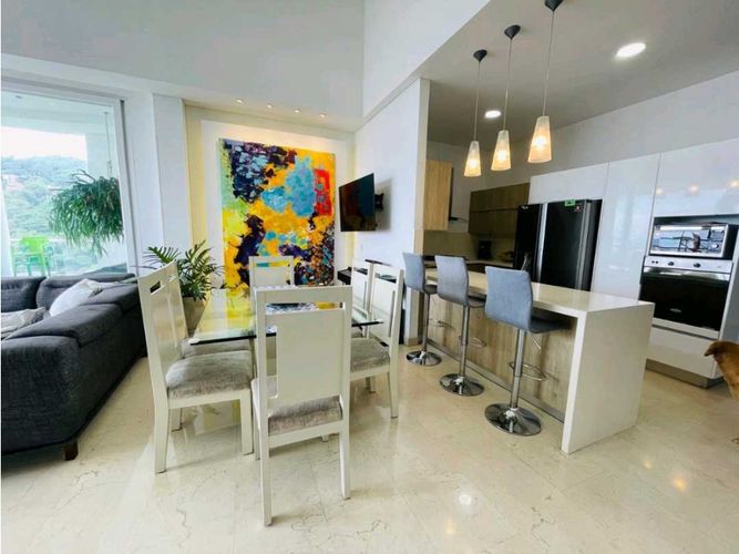 Apartamento de 3 alcobas en venta en Bellavista, Cali, 378 m² · foto 12 de 24