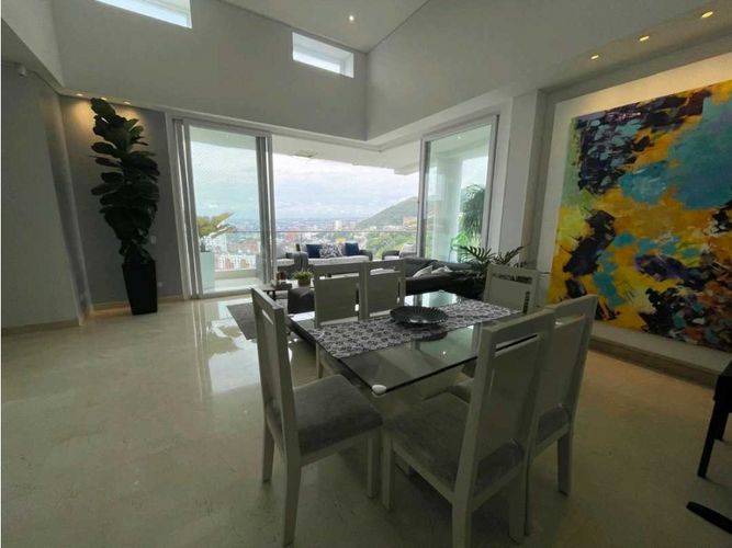 Apartamento de 3 alcobas en venta en Bellavista, Cali, 378 m² · foto 13 de 24