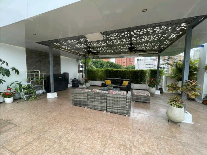 Apartamento de 3 alcobas en venta en Bellavista, Cali, 378 m² · foto 18 de 24