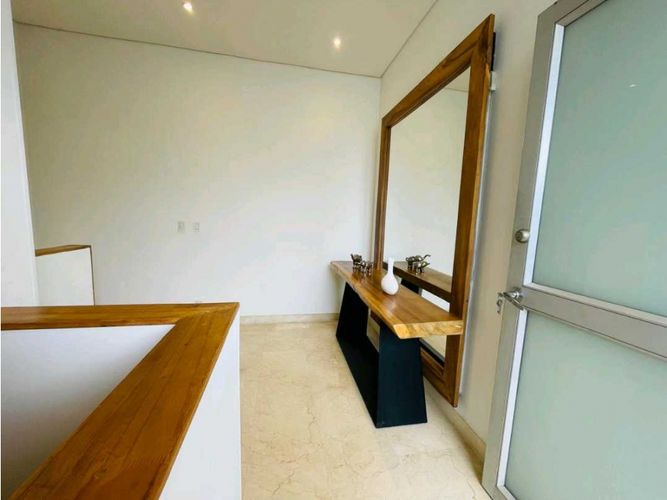 Apartamento de 3 alcobas en venta en Bellavista, Cali, 378 m² · foto 21 de 24