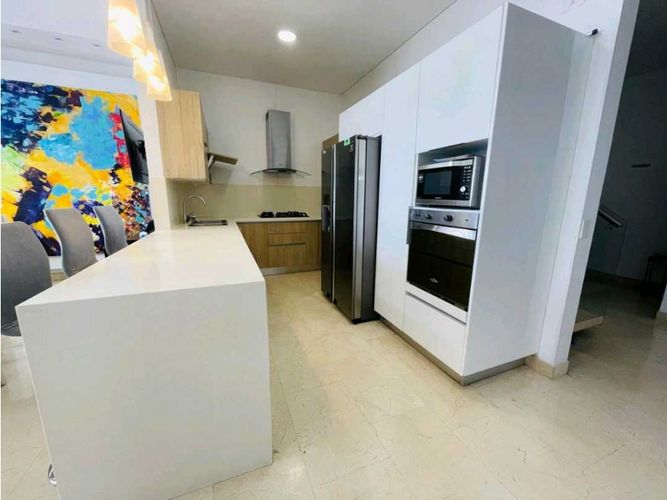 Apartamento de 3 alcobas en venta en Bellavista, Cali, 378 m² · foto 22 de 24