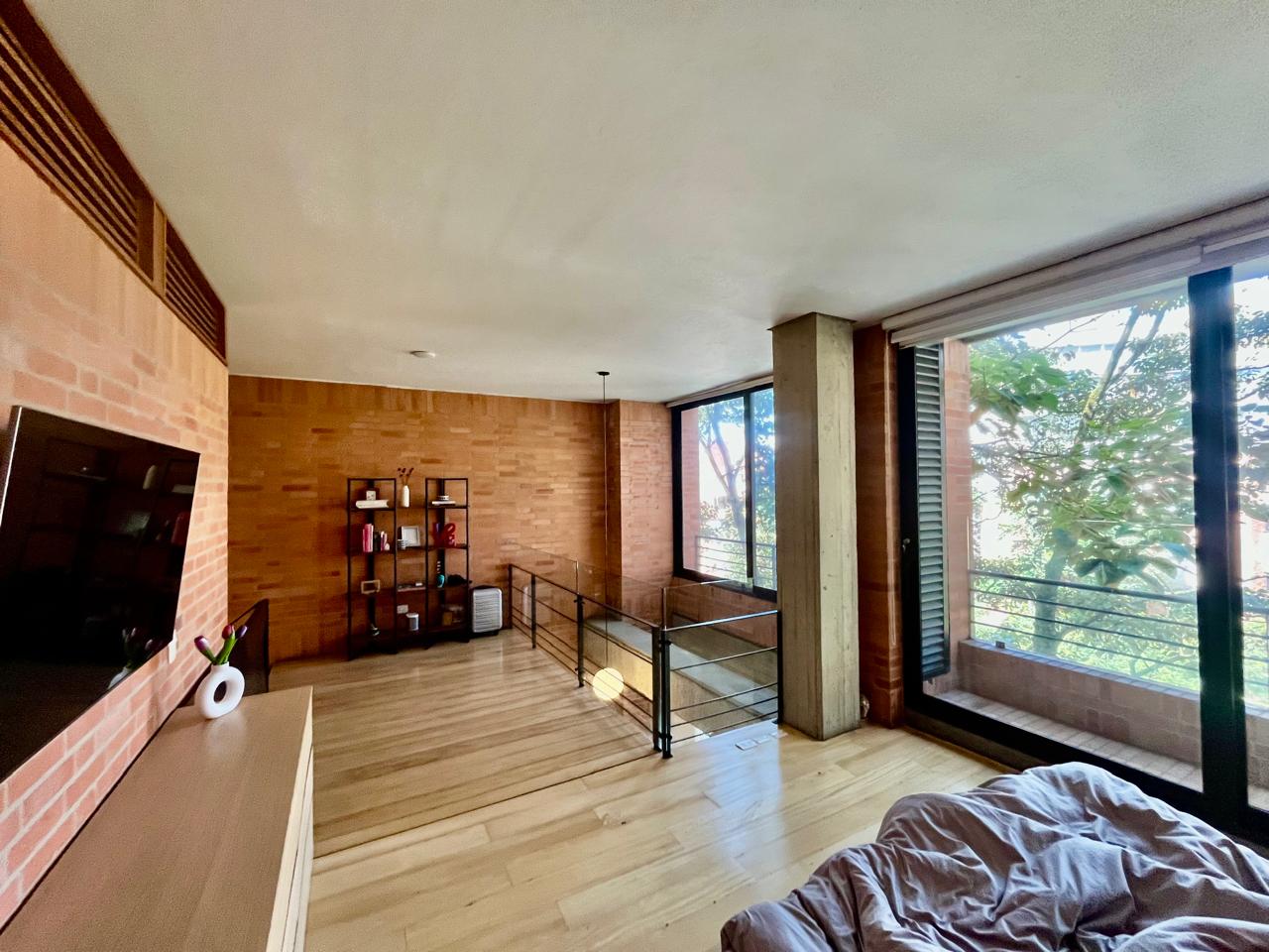 Apartamento en venta en Los Rosales, Bogotá · foto 2 de 12