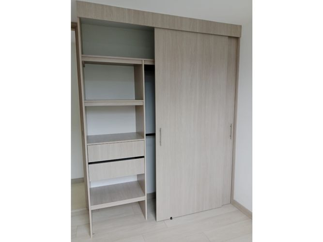 Apartamento de 3 alcobas en venta en San Joaquin, Sabaneta, 64 m² · foto 6 de 14