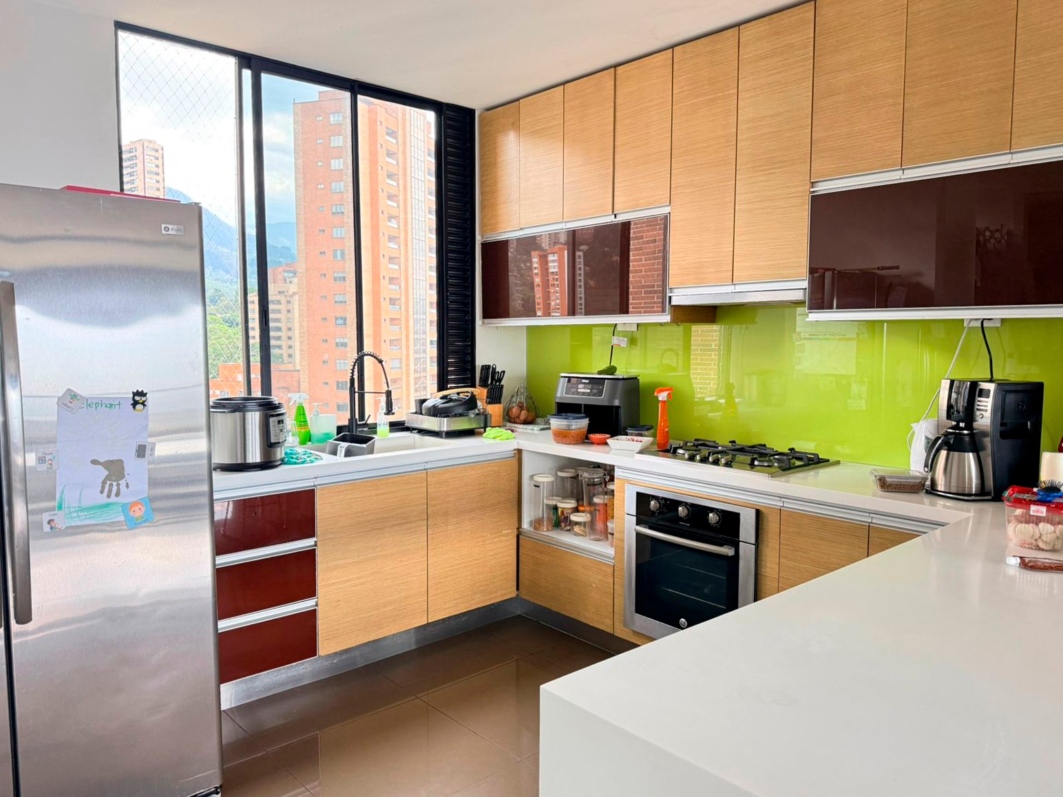 Apartamento en arriendo en El Poblado, Medellín · foto 5 de 17