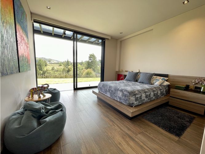 Casa de 4 alcobas en venta en Las Palmas, Envigado, 418 m² · foto 18 de 24