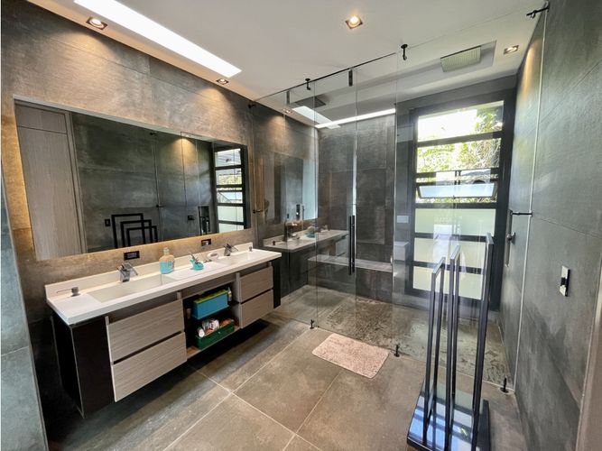 Casa de 4 alcobas en venta en Las Palmas, Envigado, 418 m² · foto 23 de 24