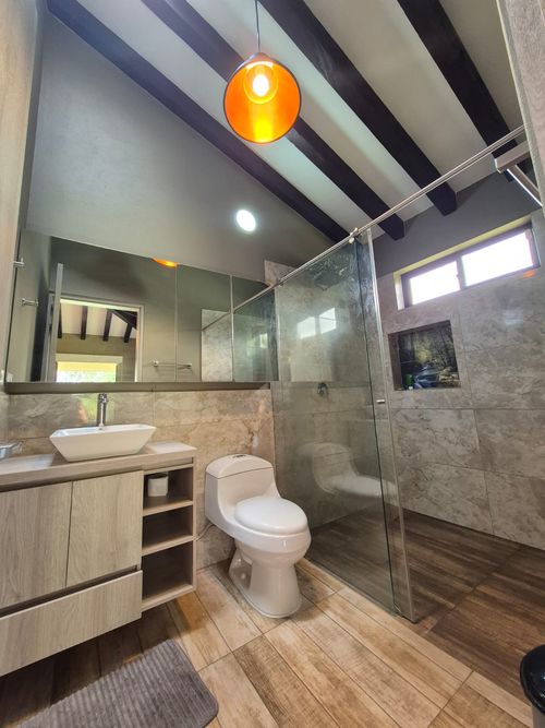 Casa de 4 alcobas en venta en Sajonia, Rionegro · foto 15 de 15