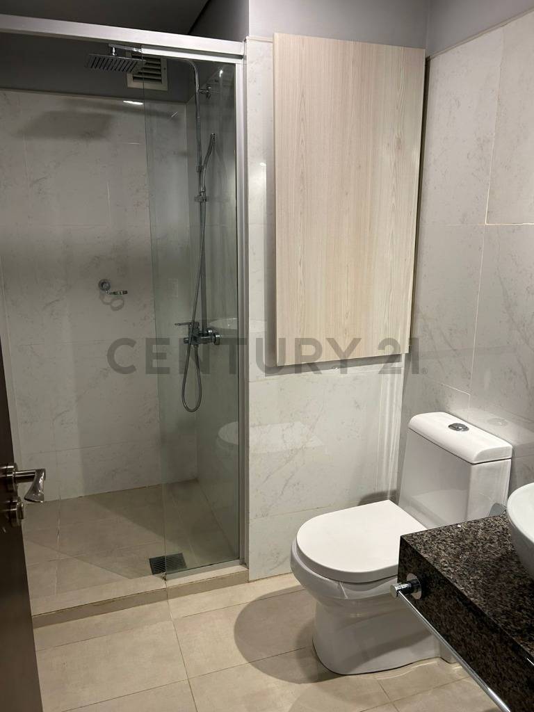 Alquiler Vivienda u Oficina a 200 mtrs. de Shopping del Sol — foto 2