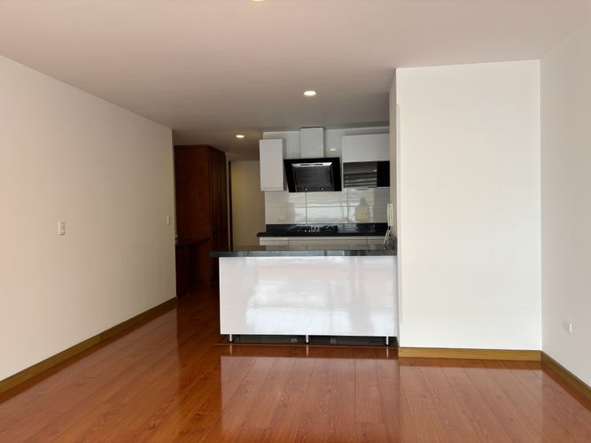 Apartamento en venta en Santa Barbara Central, Bogotá · foto 7 de 22
