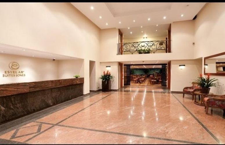 Apartaestudio en venta en La Salle, Bogotá, 40 m² · foto 2 de 11