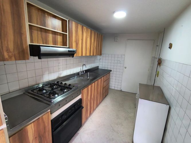 Apartamento de 3 alcobas en venta en Acevedo Tejada, Bogotá, 125 m² · foto 4 de 13