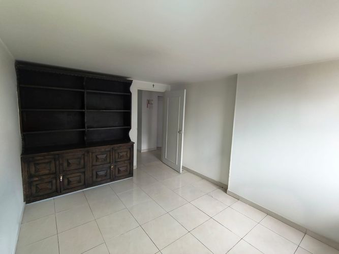 Apartamento de 3 alcobas en venta en Acevedo Tejada, Bogotá, 125 m² · foto 8 de 13