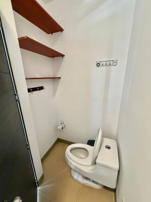Oficina en venta en Cambulos, Pereira, 42 m² · foto 8 de 9