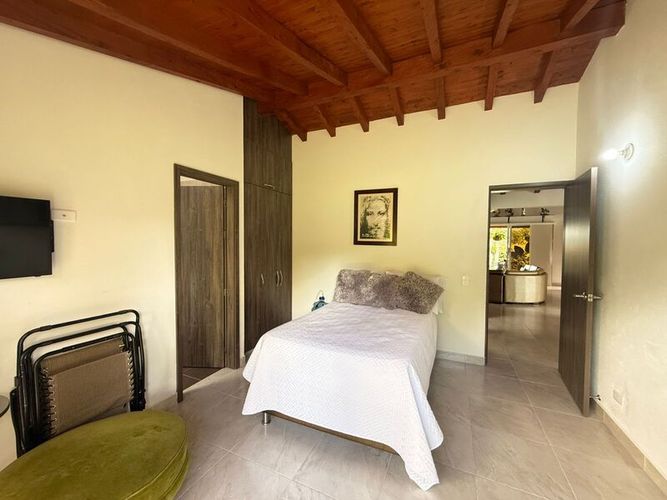 Casa de 4 alcobas en venta en El Tambo, La Ceja, 200 m² · foto 8 de 23