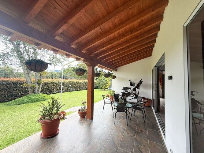 Casa de 4 alcobas en venta en El Tambo, La Ceja, 200 m² · foto 15 de 23