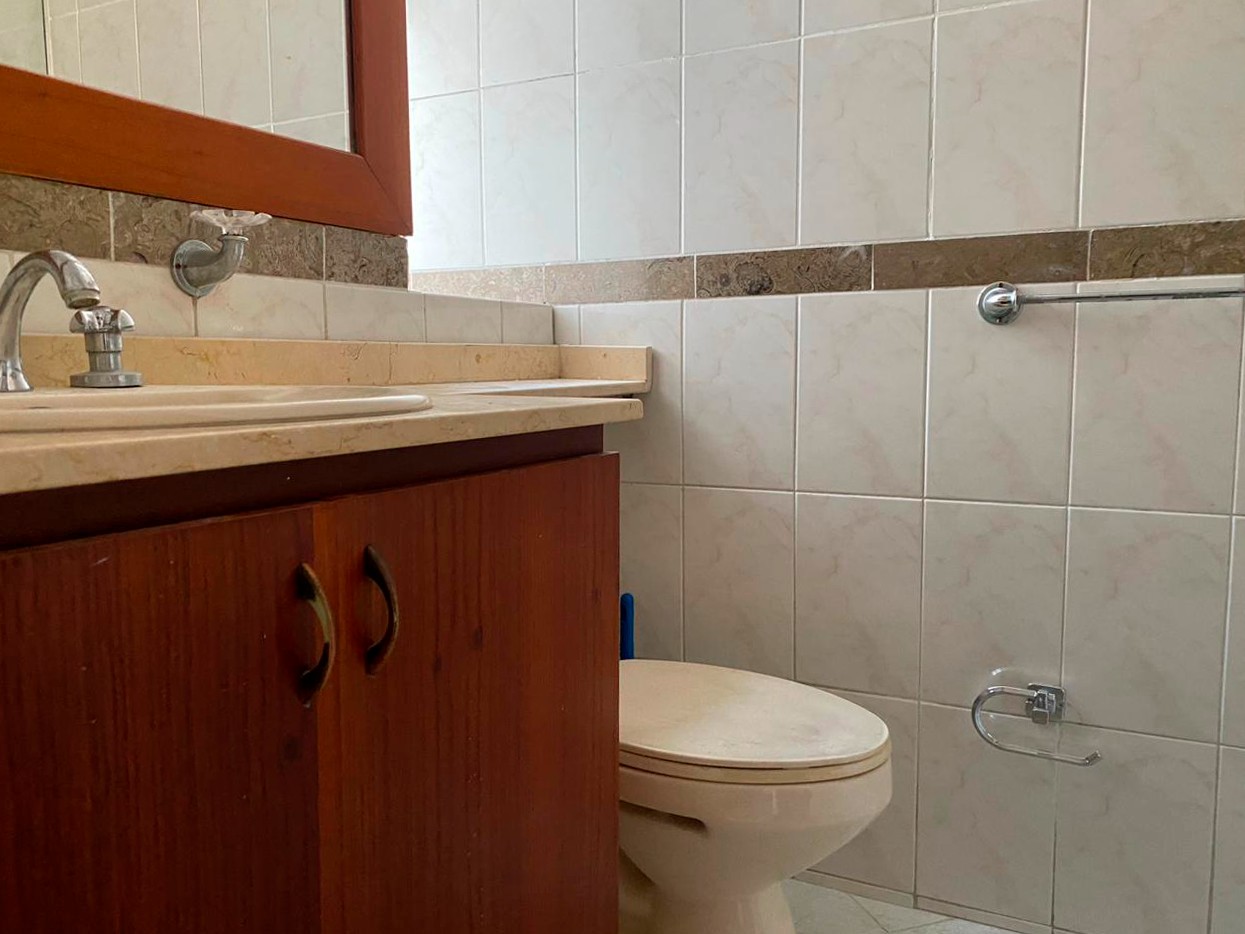 Apartamento en arriendo en Loma Benedictinos, Envigado · foto 13 de 14