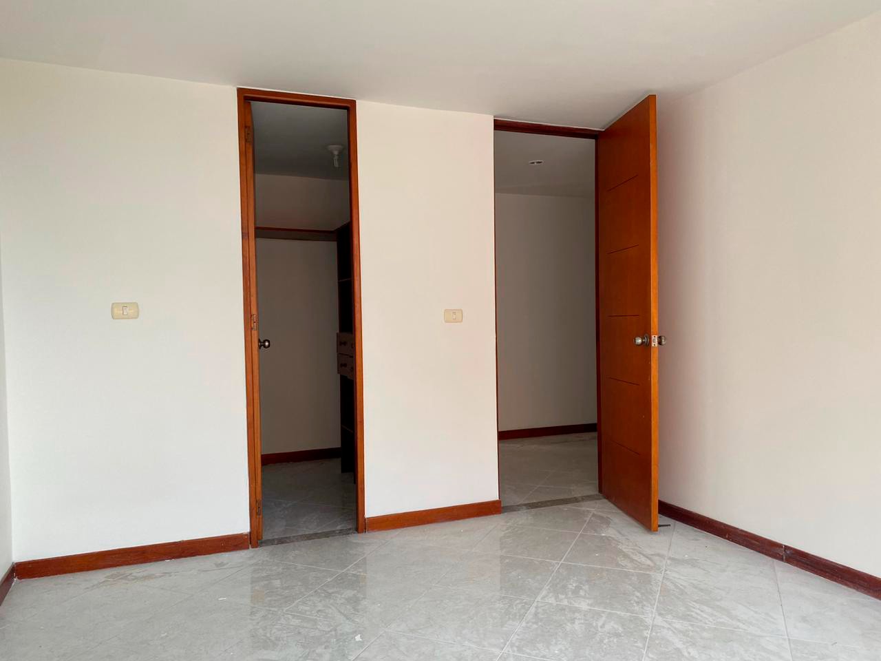 Apartamento en arriendo en Loma Benedictinos, Envigado · foto 5 de 14