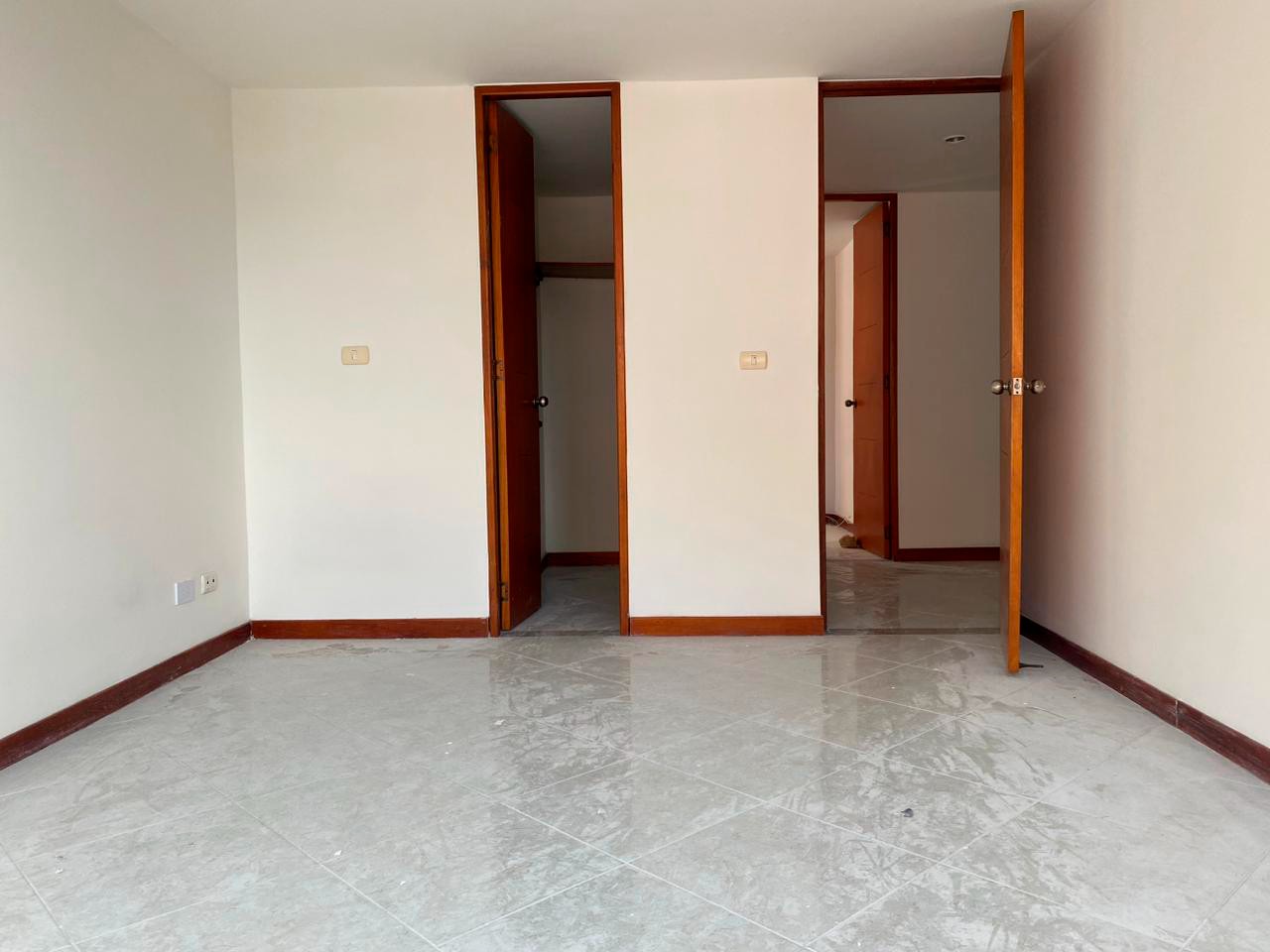 Apartamento en arriendo en Loma Benedictinos, Envigado · foto 6 de 14