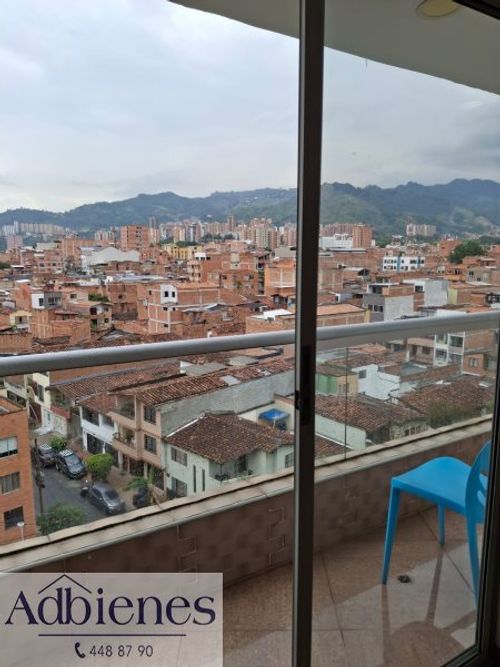 Apartamento de 3 alcobas en venta en Belén, Medellín, 124 m² · foto 4 de 15