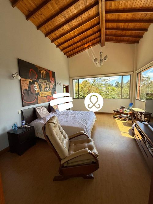 Casa de 4 alcobas en venta en Loma Del Escobero, El Retiro, 357 m² · foto 13 de 20