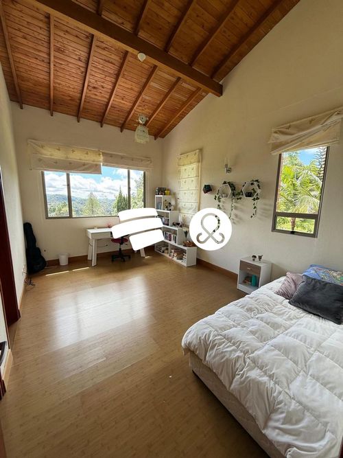 Casa de 4 alcobas en venta en Loma Del Escobero, El Retiro, 357 m² · foto 18 de 20