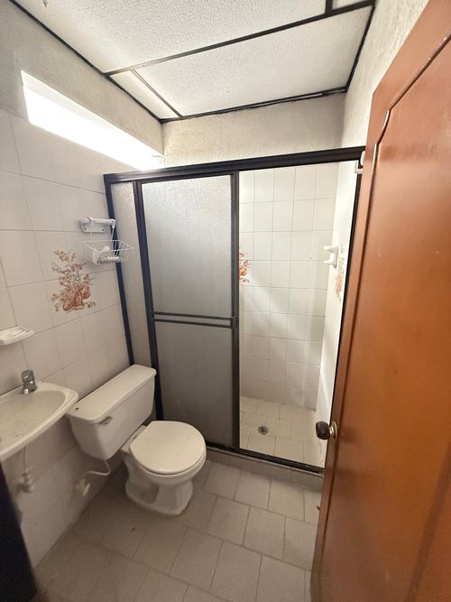 Casa de 8 alcobas en venta en El Guabal, Cali, 462 m² · foto 10 de 24