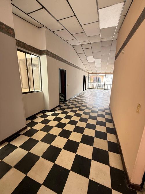 Casa de 8 alcobas en venta en El Guabal, Cali, 462 m² · foto 15 de 24