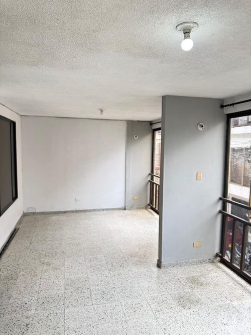 Casa de 8 alcobas en venta en El Guabal, Cali, 462 m² · foto 23 de 24