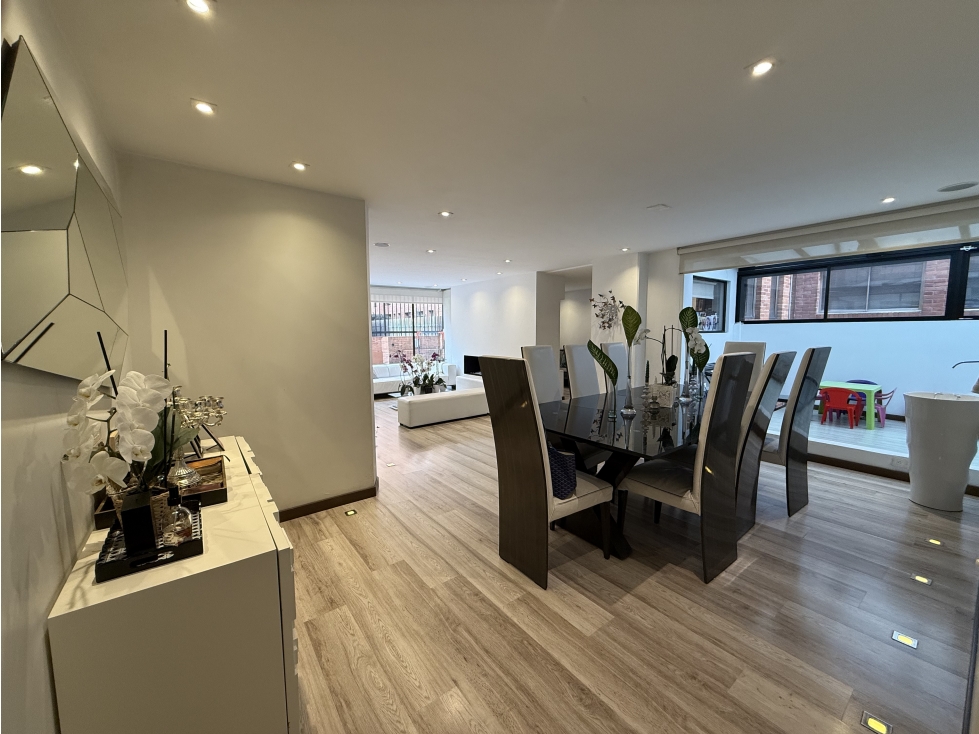 Apartamento en venta en Chico, Bogotá · foto 2 de 13