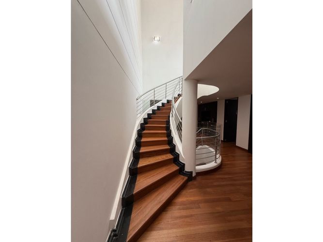 Apartamento de 4 alcobas en venta en Los Rosales, Bogotá, 650 m² · foto 9 de 24