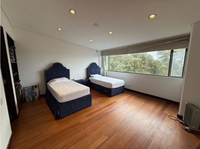 Apartamento de 4 alcobas en venta en Los Rosales, Bogotá, 650 m² · foto 15 de 24