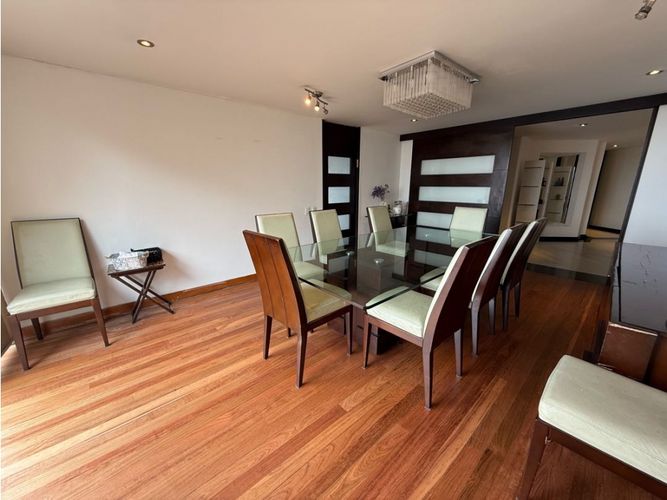 Apartamento de 4 alcobas en venta en Los Rosales, Bogotá, 650 m² · foto 20 de 24