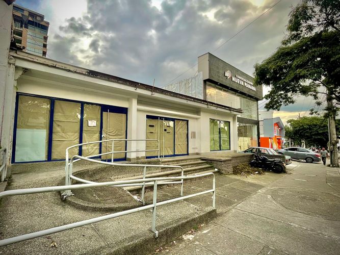 Local en venta en La Castellana, Armenia, 338 m² · foto 6 de 6