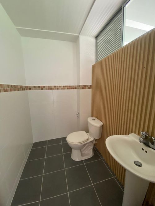 Local en venta en Abadías, Floridablanca, 90 m² · foto 17 de 18