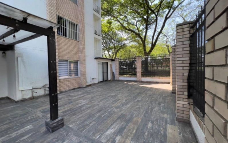 Apartamento de 3 alcobas en venta en La Flora, Cali, 206 m² · foto 9 de 24