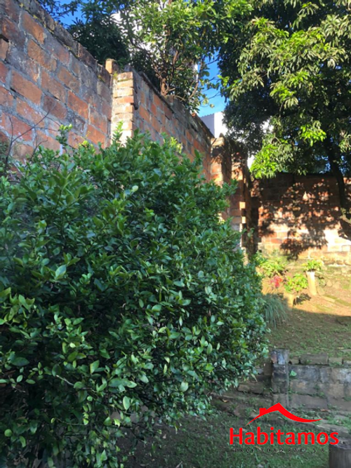 Casa de 7 alcobas en venta en Boston, Medellín, 367 m² · foto 10 de 10