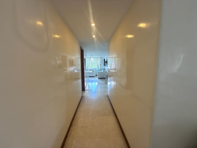 Apartamento de 3 alcobas en arriendo en El Diamante No. 2, Medellín, 250 m² · foto 6 de 15