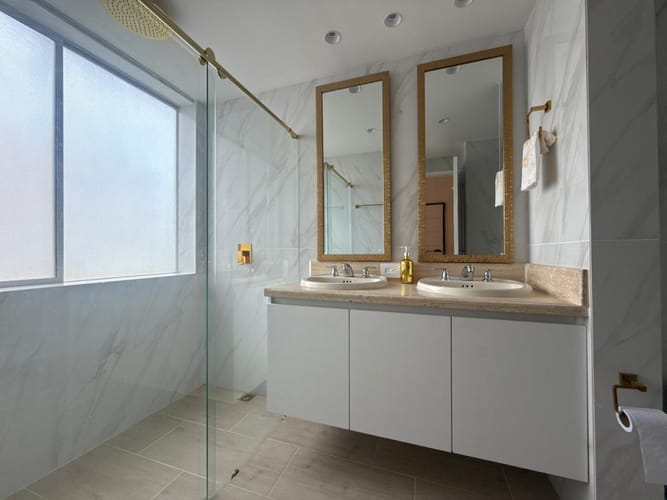 Apartamento de 3 alcobas en arriendo en El Diamante No. 2, Medellín, 250 m² · foto 10 de 15