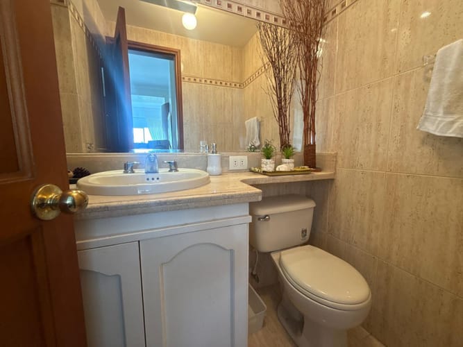 Apartamento de 3 alcobas en arriendo en El Diamante No. 2, Medellín, 250 m² · foto 15 de 15