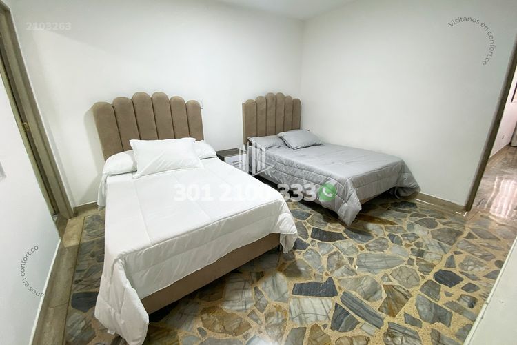Casa de 5 alcobas en venta en Estadio, Medellín, 160 m² · foto 11 de 24