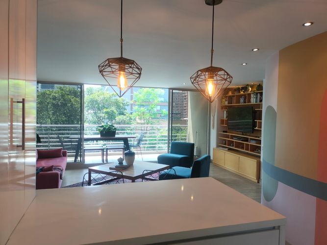 Apartamento de 2 alcobas en arriendo en El Poblado, Medellín, 114 m² · foto 2 de 17