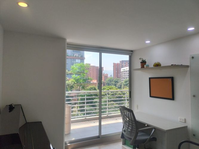 Apartamento de 2 alcobas en arriendo en El Poblado, Medellín, 114 m² · foto 11 de 17
