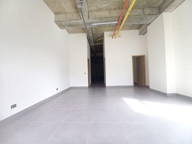 Oficina en arriendo en Las Palmas, Envigado, 131 m² · foto 6 de 11