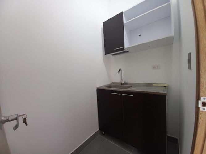 Oficina en arriendo en Las Palmas, Envigado, 131 m² · foto 9 de 11